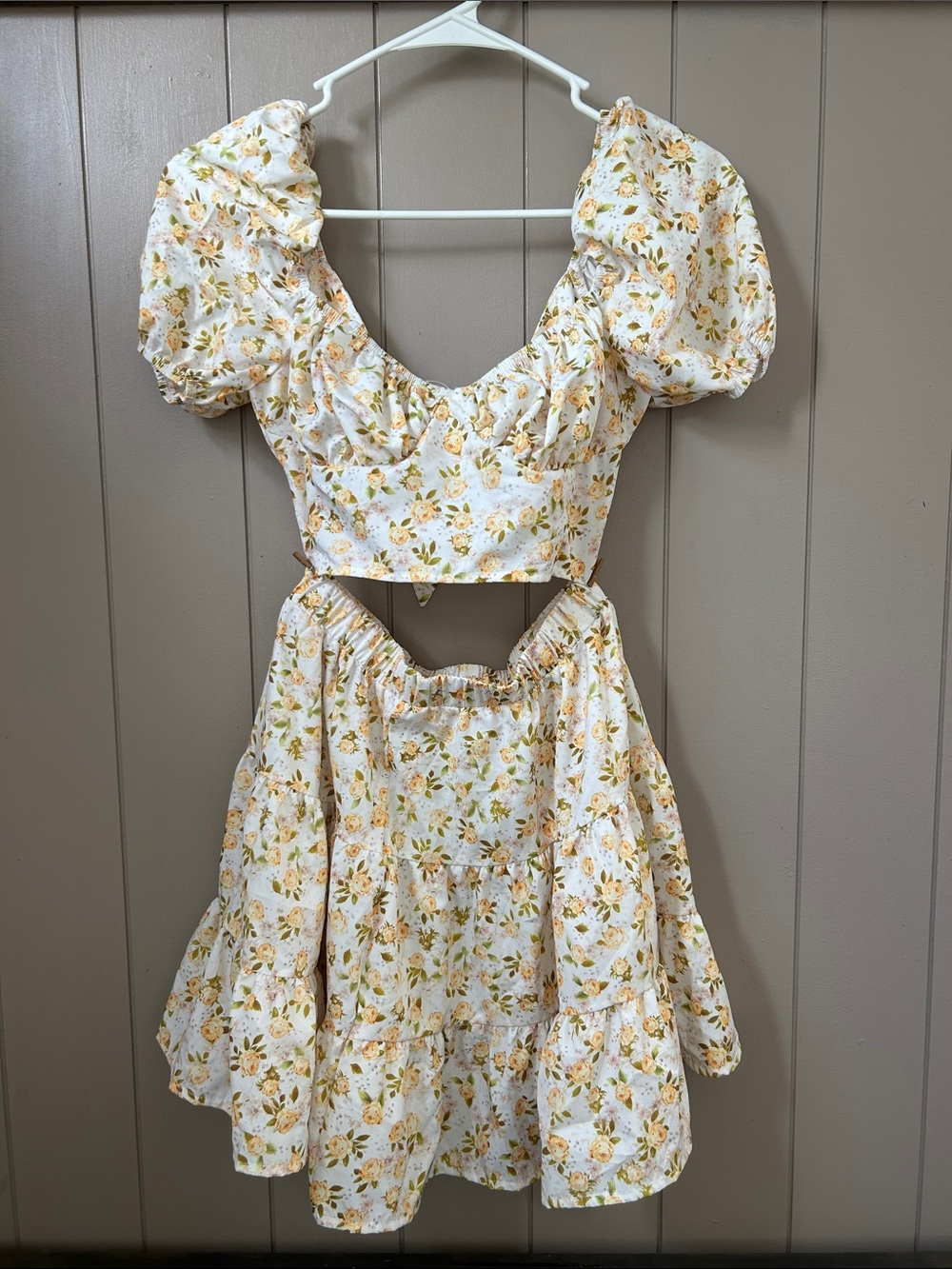 SHEIN White Floral Mini Skirt and Puff Sleeve Crop Top Set